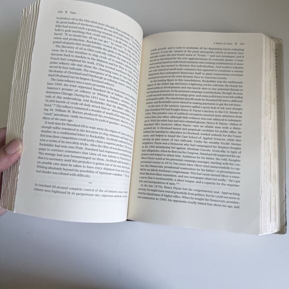 TITAN THE LIFE OF JOHN‎ D. ROCKEFELLER Chernow 1998 Hardcover T46 - Picture 7 of 7